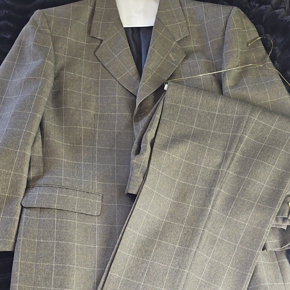 Classic Gray Checkered Men's Suit